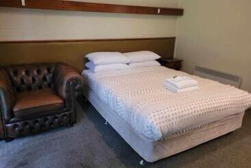 Hotel Bright Motor Inn