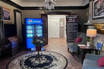 בית מלון כפרי Harbourview Inn And Suites