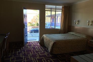 Мотель Ashfield Motor Inn