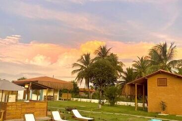 مسافرخانه Pousada Corália