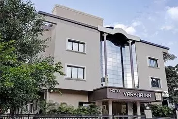 Hotel Treebo Varsha Palace
