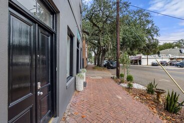 Пансион The House On Taylor