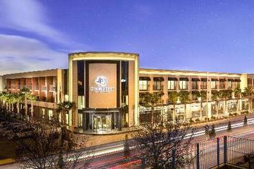 Doubletree By Hilton Hotel Izmir Airport