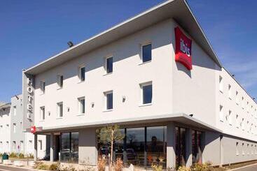호텔 Ibis Clermontferrand Nord Riom