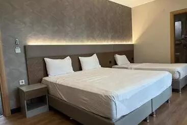 Hotel Niconya Port Suite &