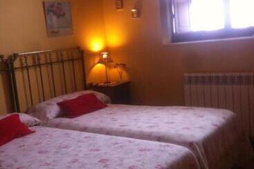 교외 호텔 Rural La Veleta