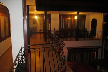 Pensiune New Kandy Residence