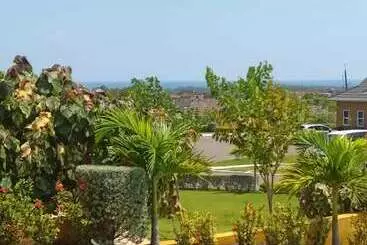 تختخواب و صبحانه Ocean View Get Away