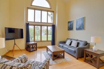 بيت ريفى Coloma Escape: Pool, Hot Tub < 1 Mi To Lake!