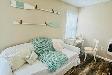 Pensiune Coastal Casita By The River