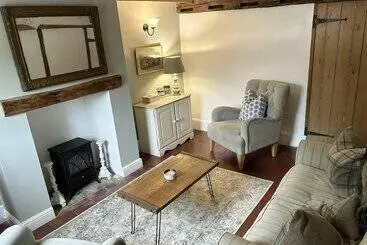 Poppy Cottage Quaint Hamlet Of Clifford Chambers