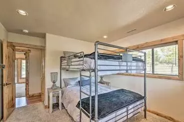 コテージ Lovely Flagstaff Home W/ Bbq & Mountain Views!
