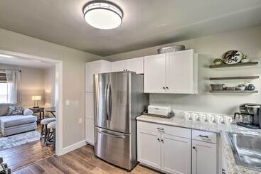 کلبه Morgantown Home W/ Patio: Near Wvu Football!