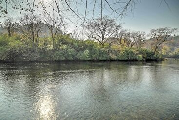 茅舍 Rustic Reliance Cabin: Fly Fish The Hiwassee River