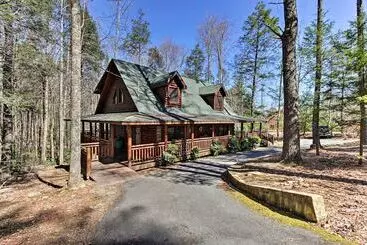コテージ Sevierville Cabin W/ Hot Tub: 6 Mi To Pigeon Forge