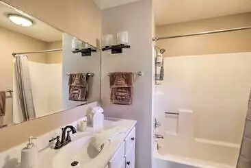 コテージ Sedona Retreat W/ Fire Pit, Near Hiking Trails