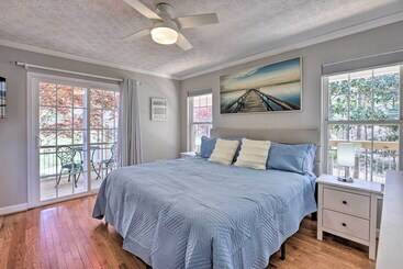 茅舍 Lakefront Wedowee Home W/ Private Dock & Hot Tub!