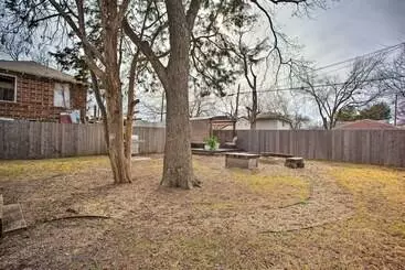 کلبه 4 Mi To Dtwn Dallas: Home W/ Fire Pit + Gazebo