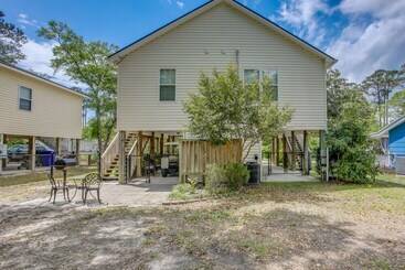 بيت ريفى Charming Oak Island Home 1 Mi To Beach!