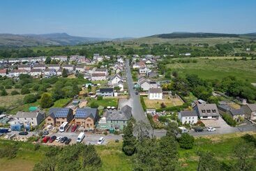 Hostelli Waterfall Country Escape