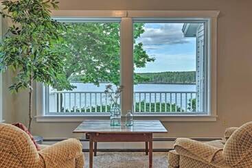 コテージ Lovely Waterfront Owls Head Home W/ Own Beach