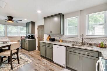 קוטג'' Single Story Home < 1 Mi To Tuskegee University!