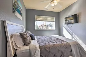 Landhus Waterfront Sparks Home: Balcony & Dock!