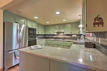 Mökkimajoitus North Lake Tahoe Cabin: 4 Mi To The Beach!