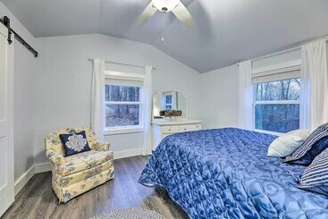 Ewing Cottage Escape W/ Deck & Fire Pit!