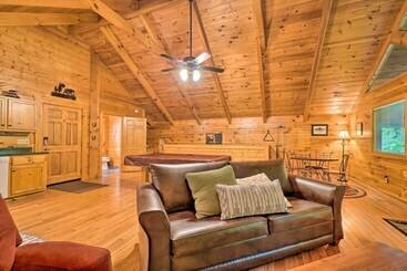 茅舍 Mountain Dream Cabin  W/ Deck, 7 Mi To Gatlinburg