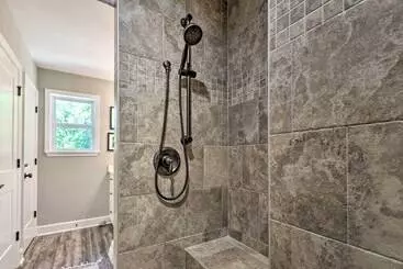 Mökkimajoitus Nature Lover S Paradise: Hike, Bike & Fish!