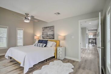 Pet Friendly Cottage, 3 Blocks To Main St!