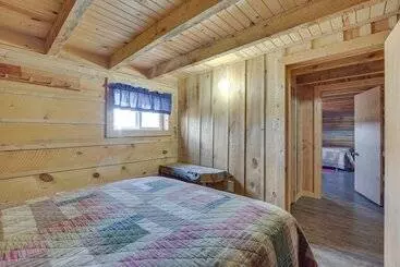 コテージ Secluded Belle Fourche Cabin: Group Friendly!