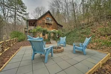 コテージ Secluded Smoky Mtn Cabin W/ Hot Tub & Fire Pit!
