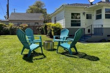 Casa Rural Vintage Bishop House In Downtown W/ Porch Swing!