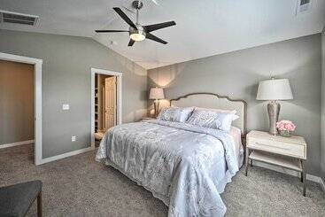 Сельский дом Modern Caldwell House W/ Yard & Furnished Patio!