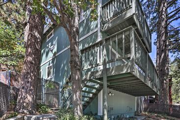 Mökkimajoitus Running Springs Home: 6 Miles To Snow Valley!