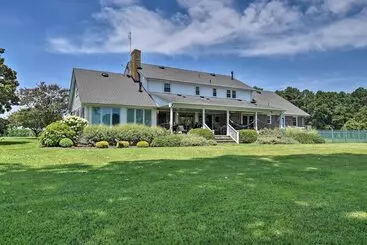 Mökkimajoitus Spacious Cheriton Home: 8 Mi To Cape Charles!