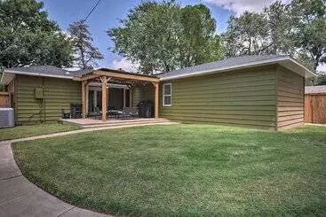 コテージ Stylish Home   Walk To Texas Tech University!