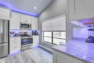 קוטג'' Apollo Beach Getaway With Dock & Pool!