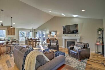 Mökkimajoitus Cozy Retreat W/ Private Yard ~ 13 Mi To Salem