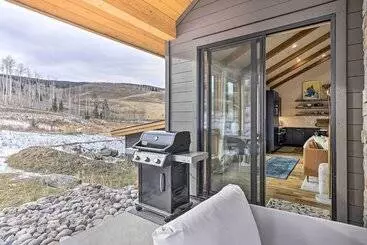کلبه Luxe Home W/ Patio & Pool Access In Silverthorne!