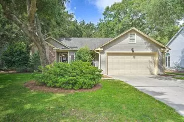 コテージ Modern Retreat 4 Miles To Isle Of Palms Beach!