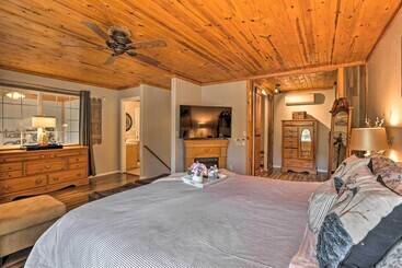 コテージ Remodeled Crestline Retreat: Walk To Lake Gregory!