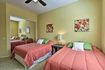 Mökkimajoitus Spacious Palm Desert Home W/pool & Jacuzzi By Golf