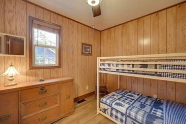 별장 Solon Springs Getaway W/ Dock & Kayaks!