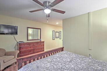 Dom wiejski Glen Rose Ranch House   Walk To Downtown!