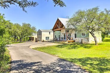 Vakantiehuisje Johnson City Home W/ Hot Tub   Close To Wineries!