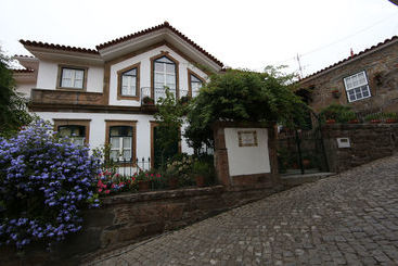 کلبه Casa Da Nogueira