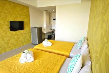 Hotel Beverly Hills Town House